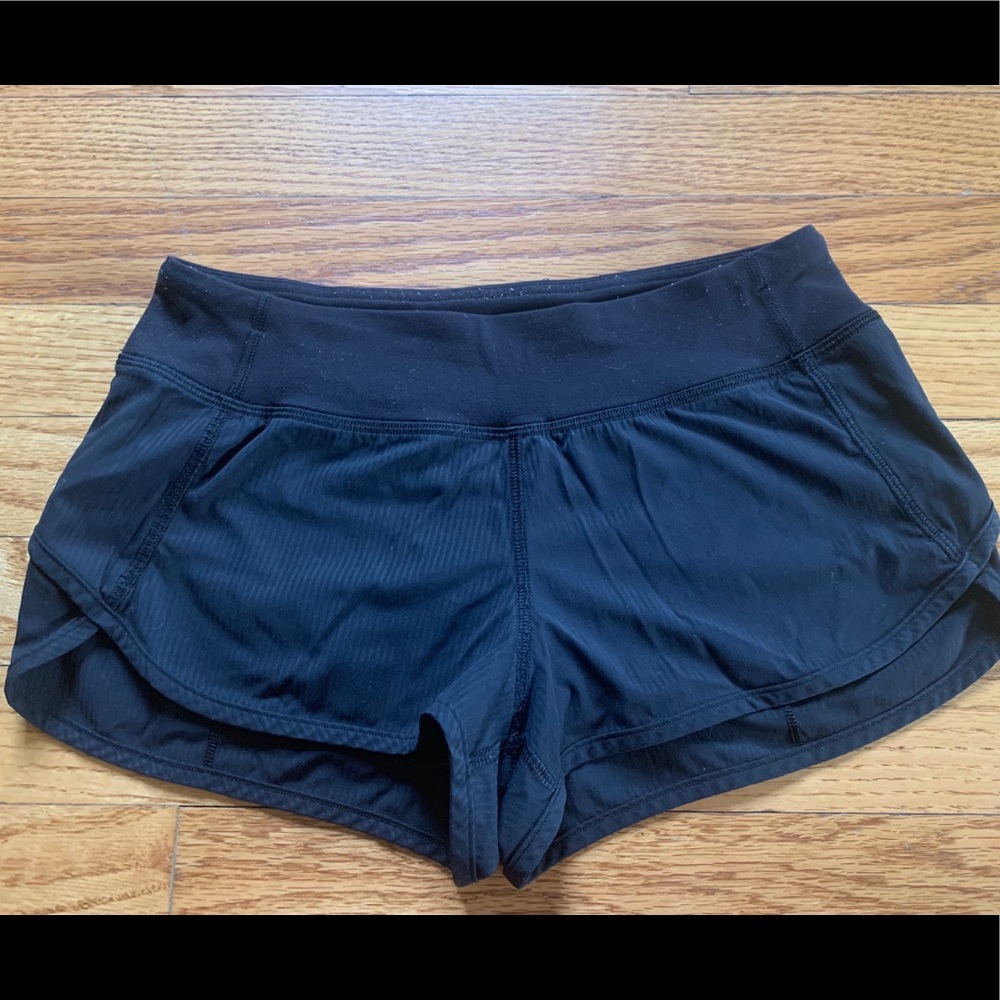 IVIVVA BLACK SHORTS